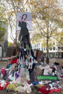 Art Installation From Greenpeace For Fighting Against Fast Fashion