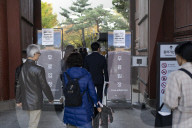 Visitors Enjoy Free Admission To Royal Palaces During Korea Grand Festival