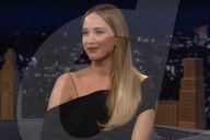 Jennifer Lawrence :No Hunger Games /Twilight movie mash-up