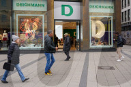 Deichmann Shoe Store Facade And Window Display