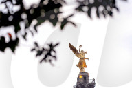 Iconic Angel Of Independence Monument In Mexico City