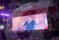 Iran-State Event, Kneel Before Iranians