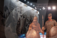 Iran-State Event, Kneel Before Iranians