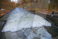 Aus für Surfer? Die Münchner Eisbachwelle sorgt weiter für Aufregung