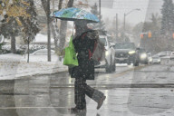Autumn Season Snowfall In Toronto