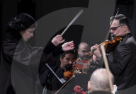 First Female Symphony Orchestra Conductor Since 1979