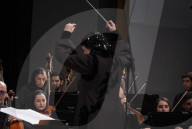 First Female Symphony Orchestra Conductor Since 1979