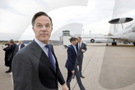 NATO-Generalsekretär Mark Rutte und NRW-Ministerpräsident Hendrik Wüst beim Besuch der NATO-Aufklärungseinheit in Geilenkirchen
