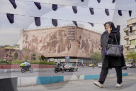 Tehran Displays Persian Empire Statue - Iran