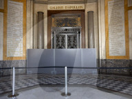 Atmosphere Around Louvres Museum Following Robbery - Paris