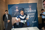 Book signing of Eric Zemmour - Bordeaux