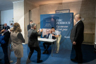 Book signing of Eric Zemmour - Bordeaux