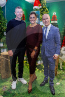 Charity Wald bei GALERIA auf der Koenigsallee