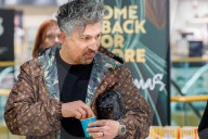 Charity Wald bei GALERIA auf der Koenigsallee