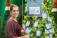 Charity Wald bei GALERIA auf der Koenigsallee
