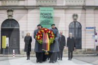 Kranzniederlegung zum Volkstrauertag in der Neuen Wache, Berlin