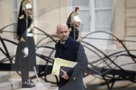 President Zelensky Meets President Macron For A Project Of Ukrainian Combat Aircraft Equipment