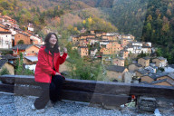 Yangchan Earth building