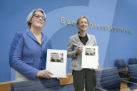 Bundespressekonferenz "Aktuelle Herausforderungen beim Kinder- und Jugendschutz in der digitalen Welt" in Berlin