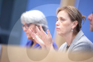 Officials Address Child and Youth Protection in the Digital World in Berlin