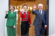Victoria trifft Frank-Walter Steinmeier in Berlin