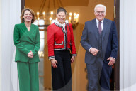 Victoria trifft Frank-Walter Steinmeier in Berlin