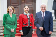 Victoria trifft Frank-Walter Steinmeier in Berlin