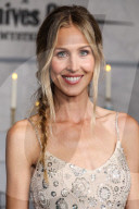 Wake Up Dead Man: A Knives Out Mystery Premiere - Paris