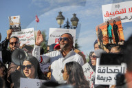Tunisian Journalists Rally In Tunis Over Press Card Restrictions And Media Crackdown