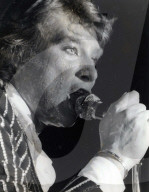 Hallyday Performs in Paris