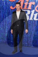 Song Sung Blue Premiere