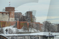 Winter Weather Arrives In Krakow With Snow And Freezing Rain Warning