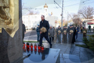 Odesa pays tribute to Holodomor victims