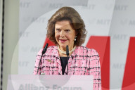 Silvia wird mit dem Sonderpreis des Deutschen Mittelstandspreises in Berlin ausgezeichnet