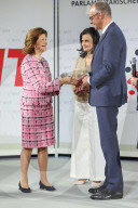 Silvia wird mit dem Sonderpreis des Deutschen Mittelstandspreises in Berlin ausgezeichnet