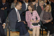 Königin Silvia von Schweden und Friedrich Merz bei der Verleihung des Deutschen Mittelstandspreises in Berlin