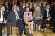 Königin Silvia von Schweden und Friedrich Merz bei der Verleihung des Deutschen Mittelstandspreises in Berlin
