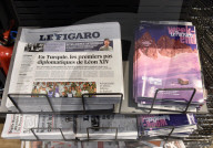 Illustration Newspapers at Newsstands - Paris