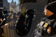 ICE & NYPD Clash With New Yorkers In Manhattan