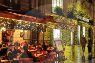 Illustration - Christmas in Paris