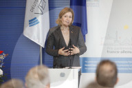 Julia Klöckner bei der Verleihung des Deutsch-Französischen Parlamentspreises