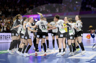 Deutschland gewinnt gegen die Faröer-Inseln bei der Handball WM 2025 in Dortmund mit 36:26