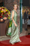 WILLEM-ALEXANDER und MAXIMA kommen zum Thalia Theater in Paramaribo