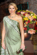 WILLEM-ALEXANDER und MAXIMA kommen zum Thalia Theater in Paramaribo