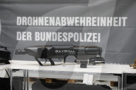 Bundesinnenminister ALEXANDER DOBRINDT bei der Indienststellung der Drohnenabwehreinheit in Ahrensfelde