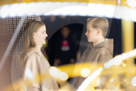 ROYALS - Prinz Albert von Monaco, Prinzessin Charlene und ihre Kinder entfachen die Weihnachtsbeleuchtung