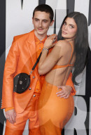 PEOPLE - Timothee Chalamet und Kylie Jenner in Orange an Screening in LA