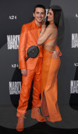 PEOPLE - Timothee Chalamet und Kylie Jenner in Orange an Screening in LA