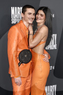 PEOPLE - Timothee Chalamet und Kylie Jenner in Orange an Screening in LA