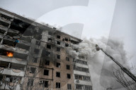 Russian guided bomb strikes apartment block in Zaporizhzhia